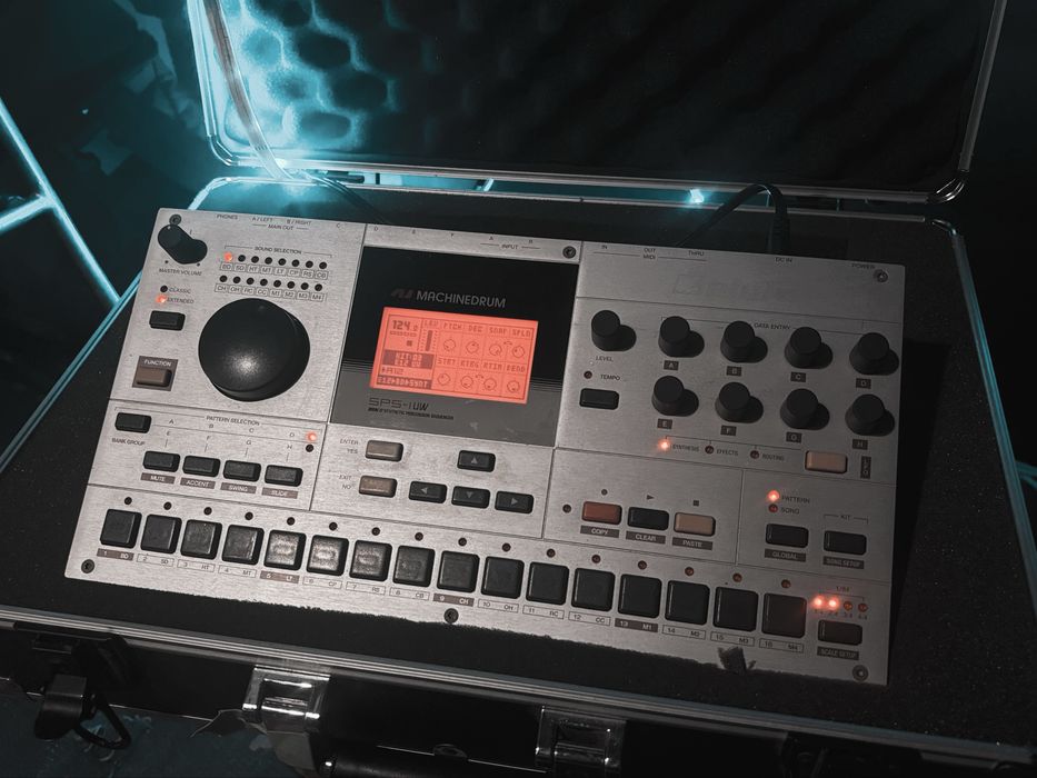 Elektron Machinedrum SPS-1 UW MKII + Hardcase Analog Cases