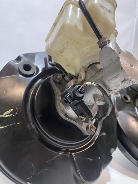 Вакуумний підсилювач гальм, гальмівний циліндр Фольцваген Гольф Плюс