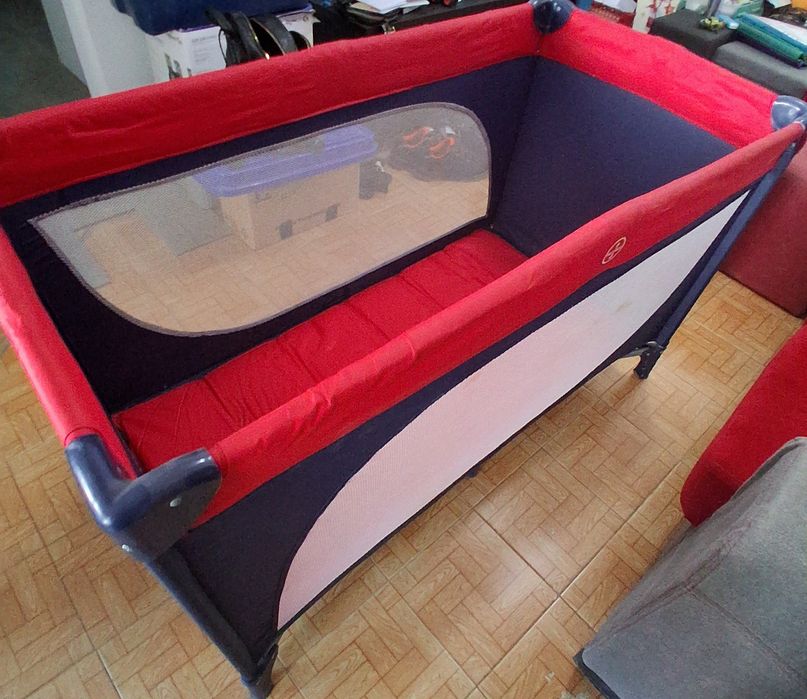 Cama de viagem com colchão