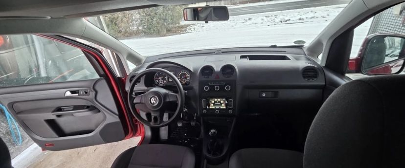 Volkswagen Caddy 2014 дизель 1.6 СЕМИМІСНИЙ