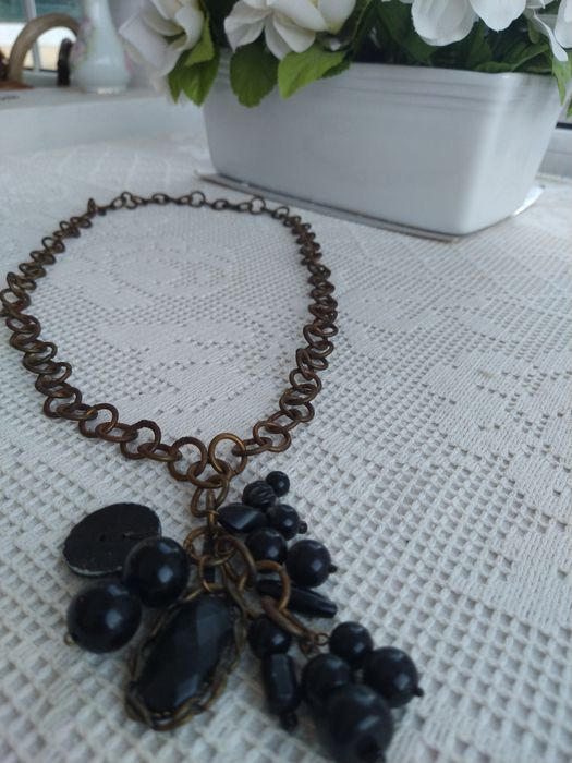 Colar comprido estilo étnico preto, original