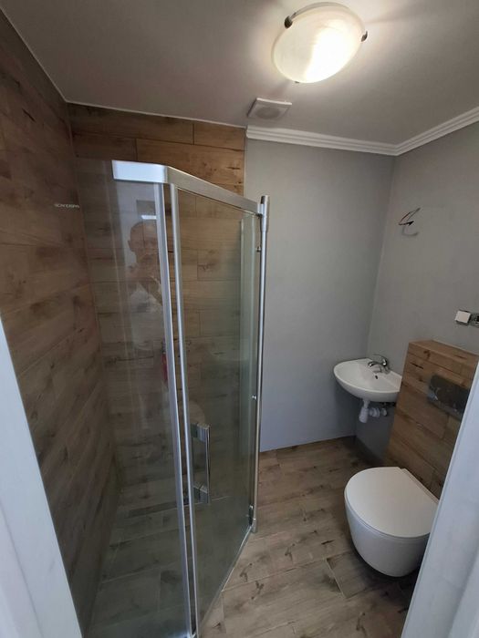 Магазин - офіс на вул. Олени Степанівни 50 . Фасадний вхід