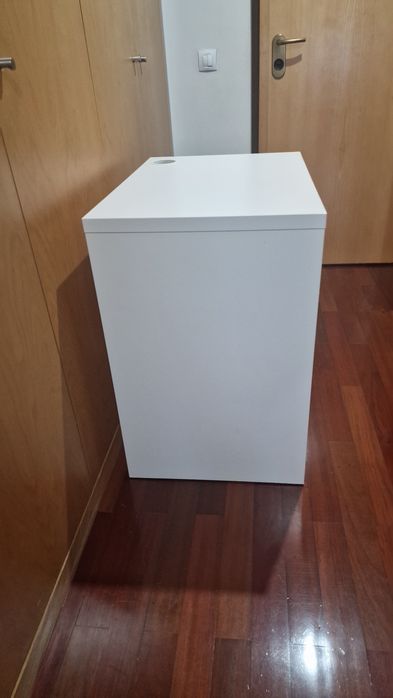 Secretária Ikea branca