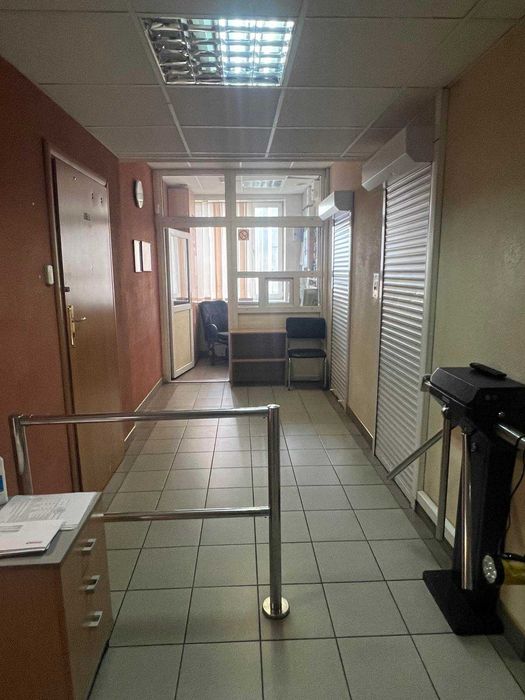 Оренда офісу 1500 м2., фасад, з меблями, Печерськ, метро Звіринецька