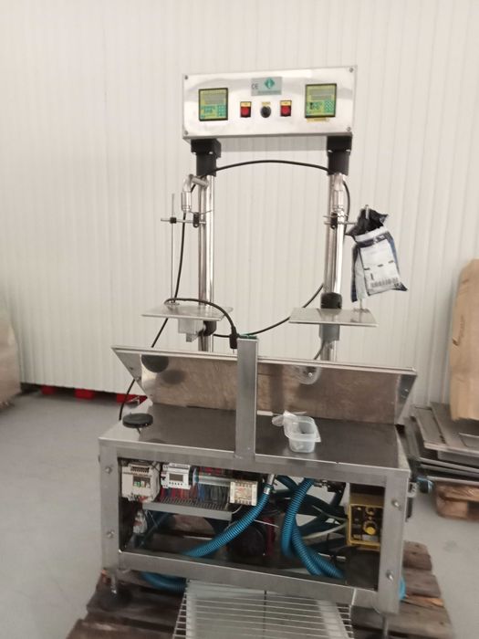 Equipamento de enchimento e rotulagem