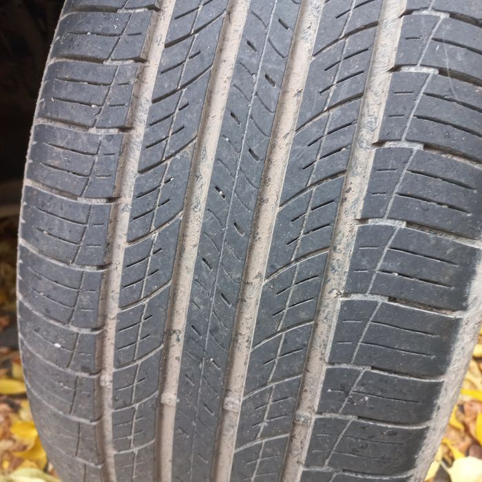 Продам комплект літніх покришок в гарному стані