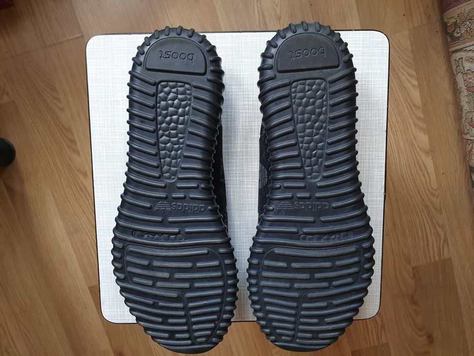 Buty Adidas Yeezy Boost rozmiar 44