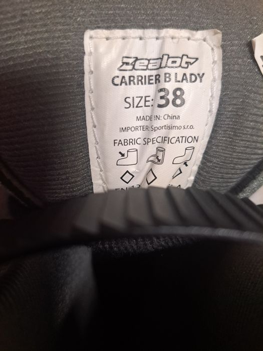 Роликові ковзани Zealot lady carrier 38