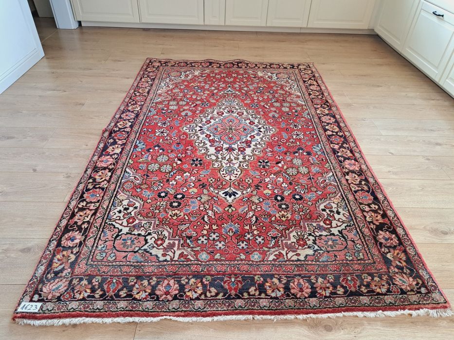 Dywan perski 135×214 cm Kashan – ręcznie tkany, klasyczny florystyczny