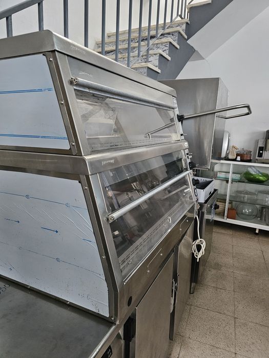 Expositor aquecido de frangos