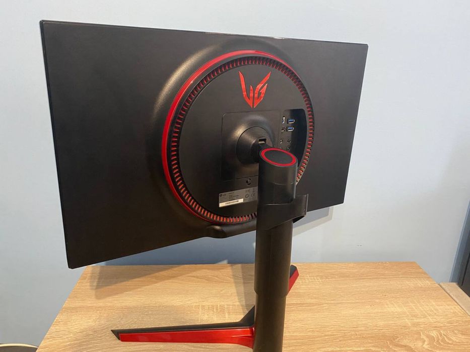 Monitor LG.