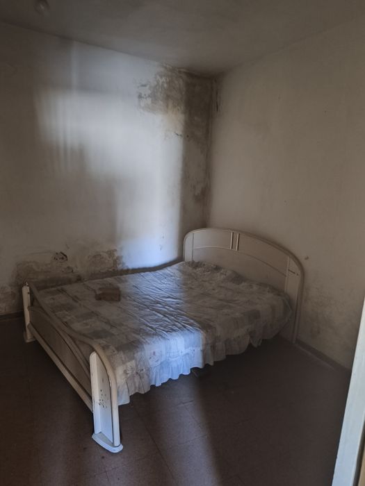 Vendo uma casa no prado de baixo