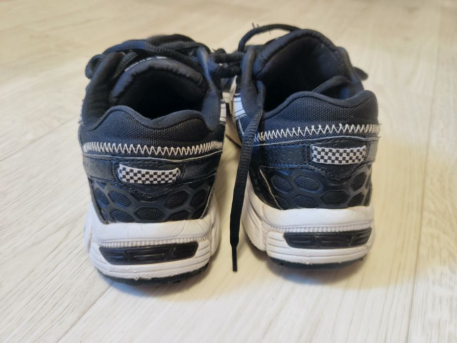Асикс кроссовки Asics Gel-Kahana 8 + кофта у подарунок
