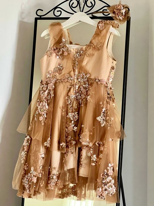 Vestido de luxo Gio Bespoke + acessór. + sabrinas (6-8 anos, 122-128)