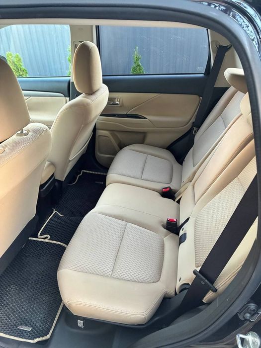 Mitsubishi Outlander 2016 2.4