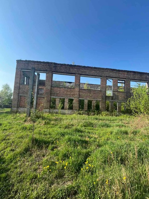 Продаж комерційного приміщення(без перекриття)під склад/виробництво