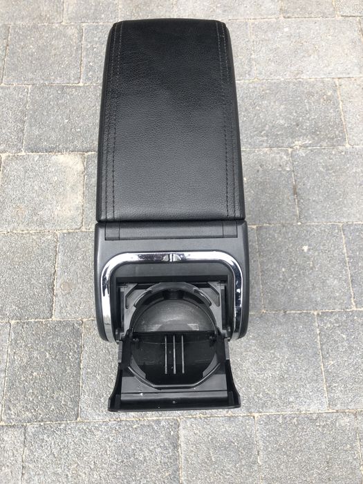 Продам подлокотник на Ваз 2109,2114,2115