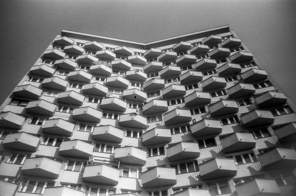 Olympus OM PC (OM40) + Auto ARICAR 28 mm f 2.8 + pasek