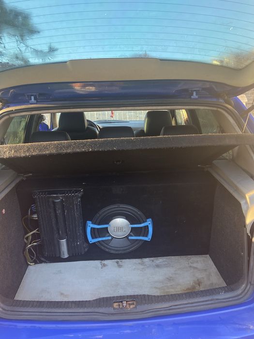 Golf IV com avaria