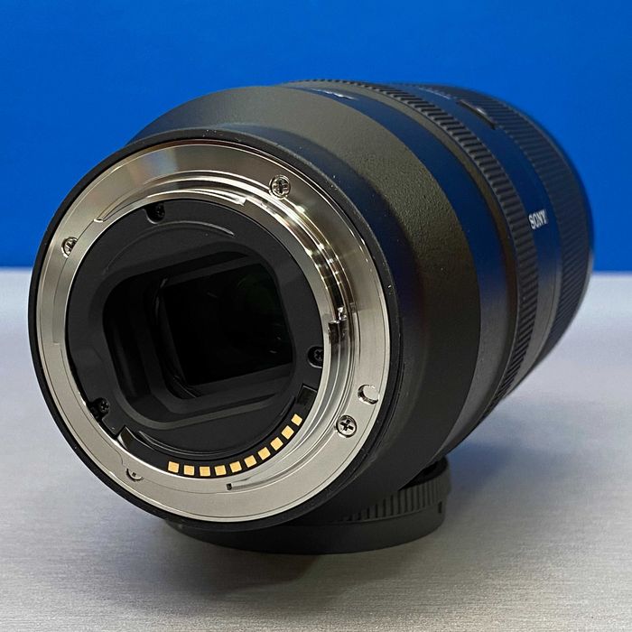 Sony E 70-350mm f/4.5-6.3 G OSS
