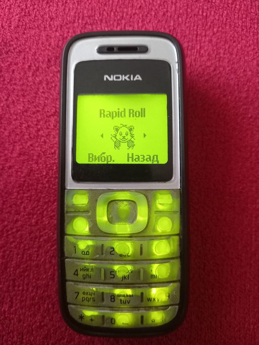 Кнопочный телефон Nokia1200