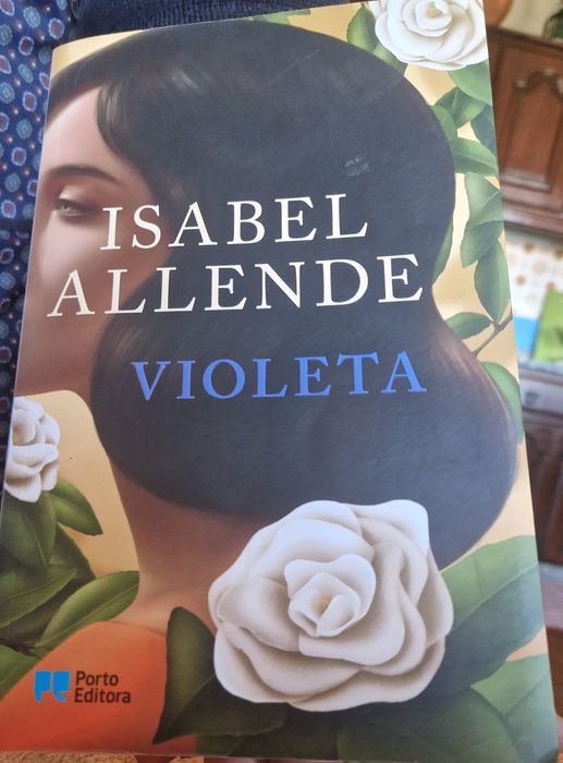 Violeta, Isabel Allende