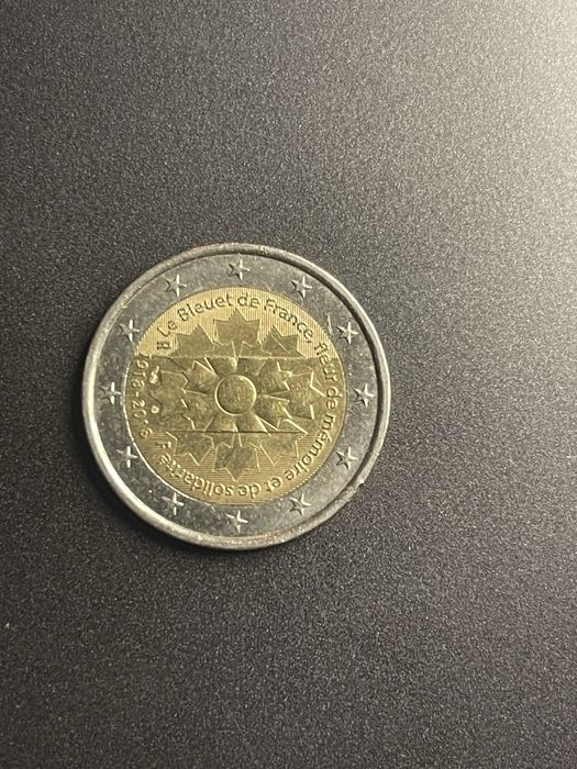 Varias mordas de 2 euros