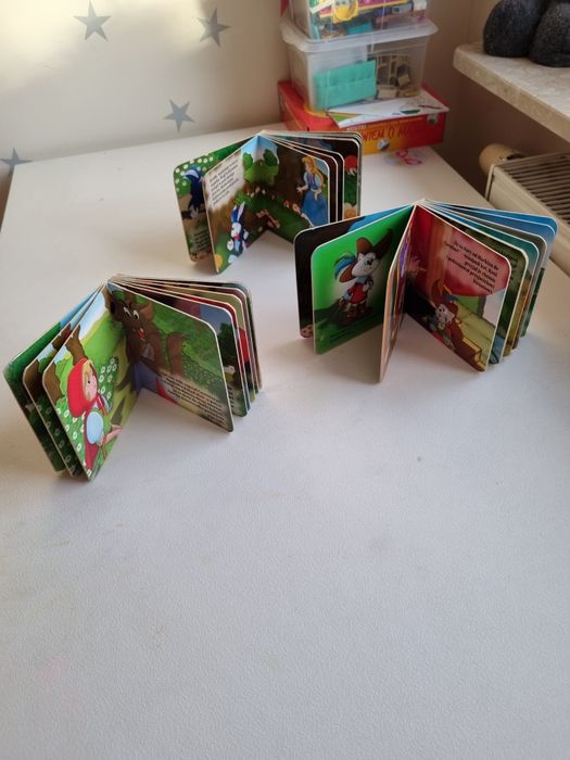 Zestaw książeczek Alicja w Krainie Czarów Czerwony Kapturek Kot w but