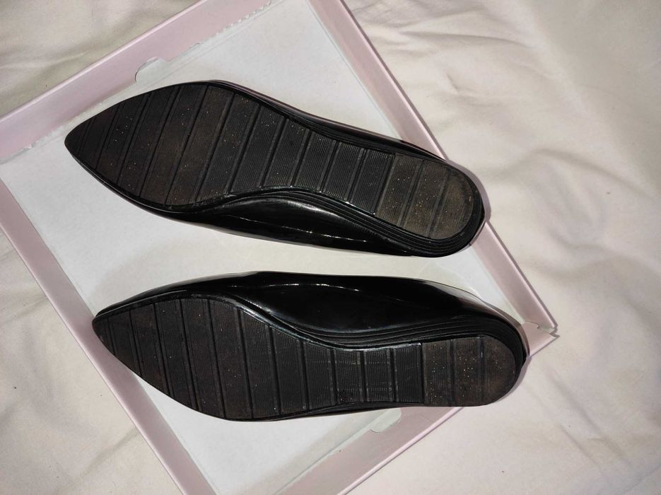 Жіночі туфлі-човники