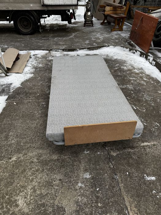 Розкладне ліжко  з матрасом