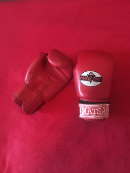 Перчатки боксерские кожанные оригинал