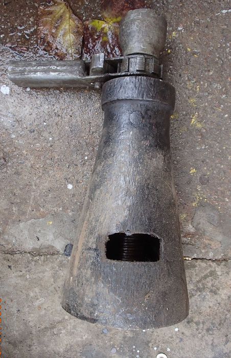 домкрат механічний