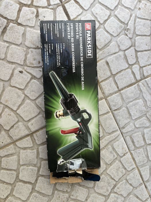 PISTOLA NEUMÁTICA DE CHORRO DE AGUA