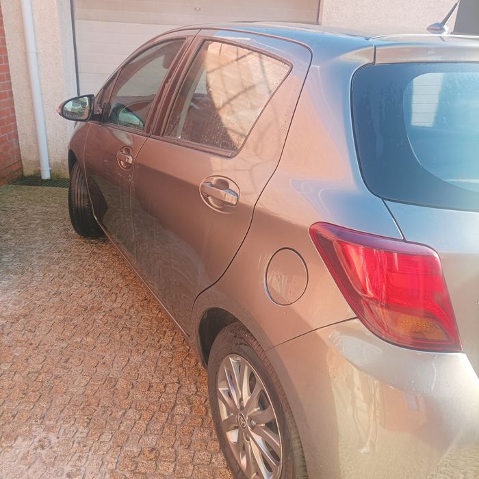 Toyota Yaris — fotografia 2