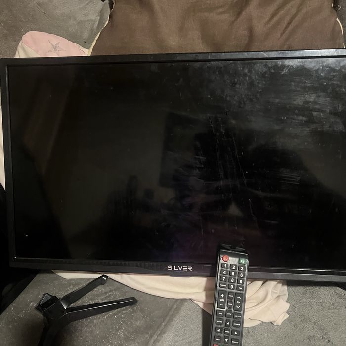 Televisores avariados para pecas nao estao a funcionar é para peças mesmo