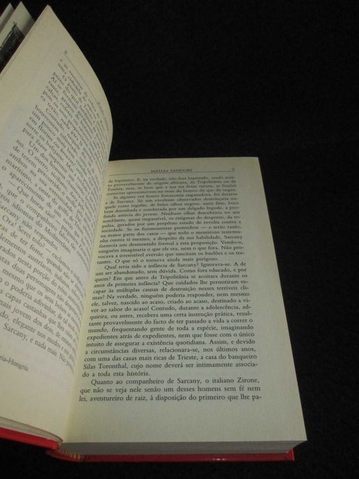 Livros Júlio Verne Viagens Extraordinárias - 12 Volumes - Completo