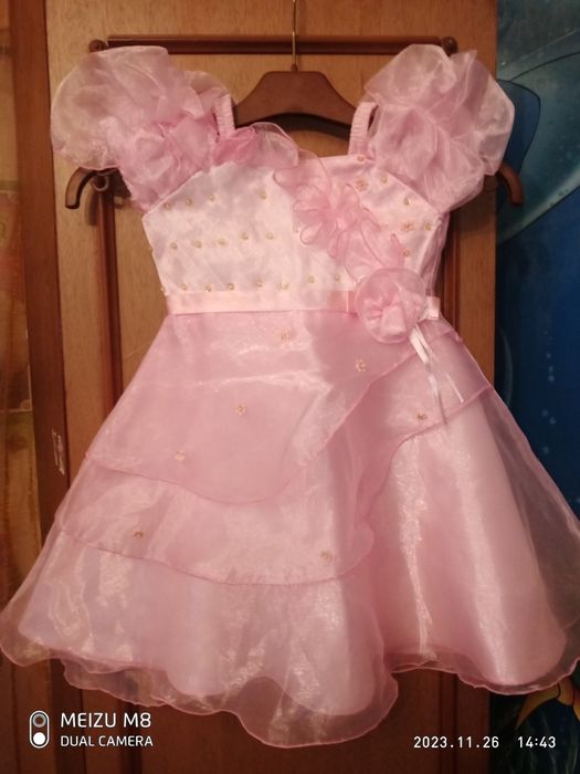 Нарядне платтячко для дівчинки 2-3р.