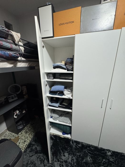 Roupeiro Três Portas