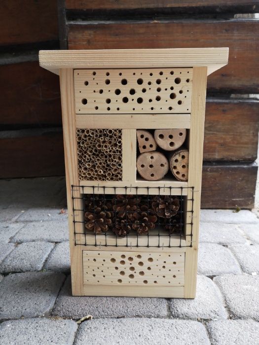 Hotel - domek dla owadów pożytecznych