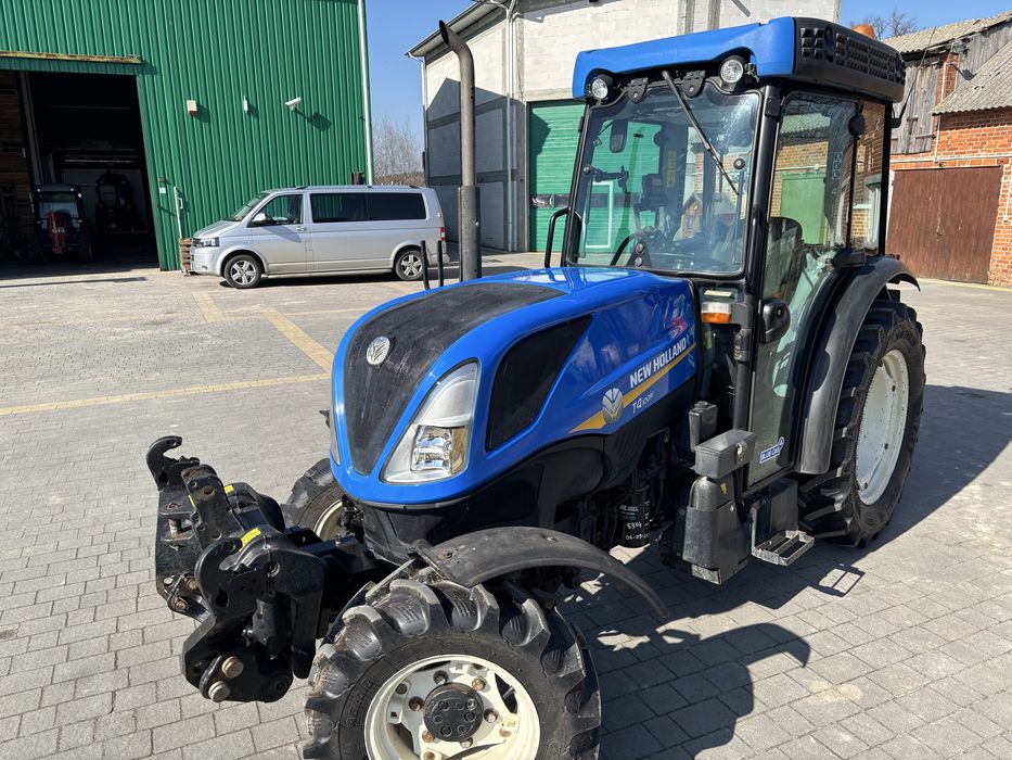 New holland T100N ciągnik sadowniczy  sadownik