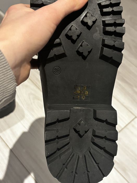 Lasocki loafersy półbuty skórzane czarne