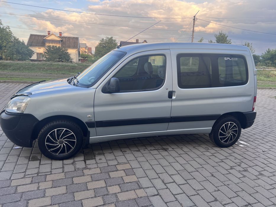 Продам пежо Партнер