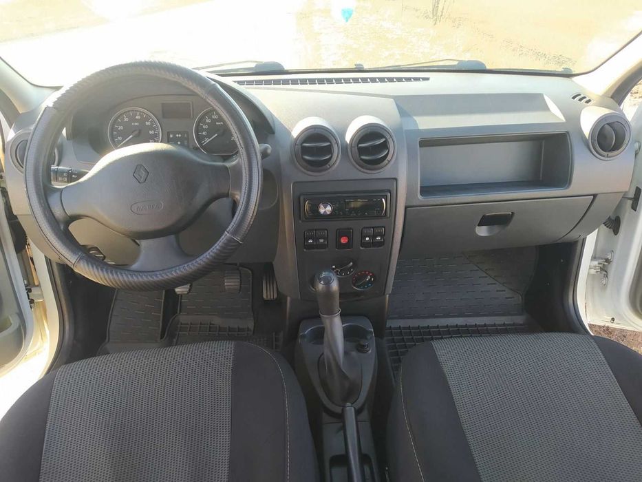 Renault Logan MCV 1,6л 2012 р.в.