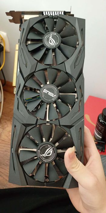 gtx 1070 asus rog strix