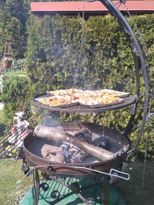 Ogrodowy gril używany