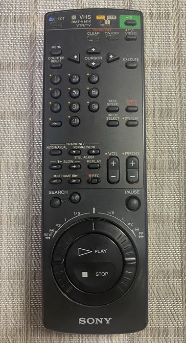 Відеомагнітофон Sony SLV-E450EE + оригінальний пульт