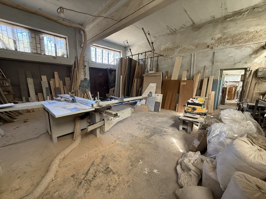 Продам помещение под СТО на въезде в 28 стоянку