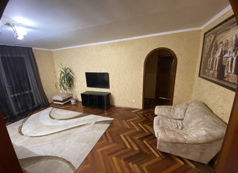 Оренда 3 кин квартири і самрму центрі міста