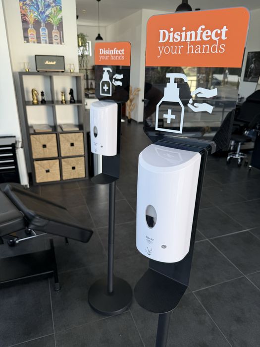 Dispensador automático de desinfetante de mãos de pé novos