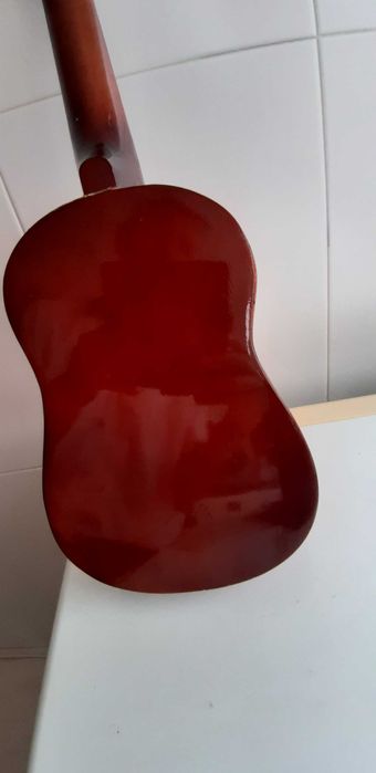 Linda Guitarra, caixa de charutos 1978